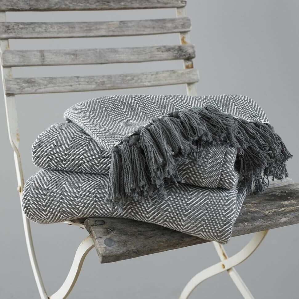 Luxury 100% Cotton Woven Herringbone Sofa Chair Bed Fringed Throw - Grey Como 127 x 152cm