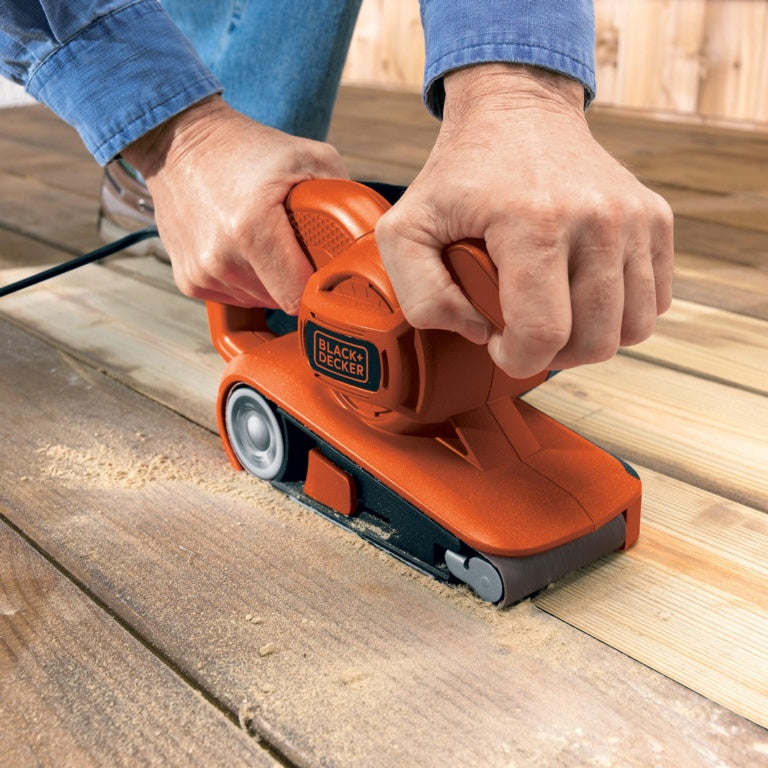 Black & Decker 720W 75mm x 457mm Belt Sander