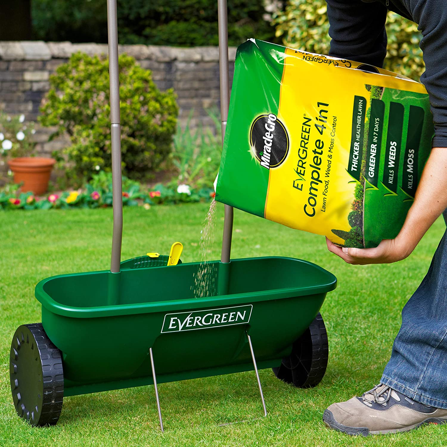 Miracle Gro Complete 4 In 1 Lawn Food 360 M2 12 6 Kg Lawn Food Weed Miracle Gro Complete 4 In 1 Lawn Food 360 M2 12 6 Kg Lawn Food Weed